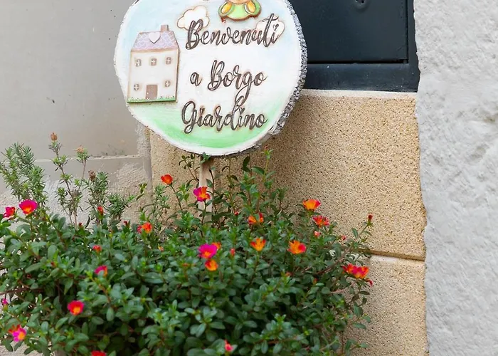Borgo Giardino Tatil Evi Adelfia